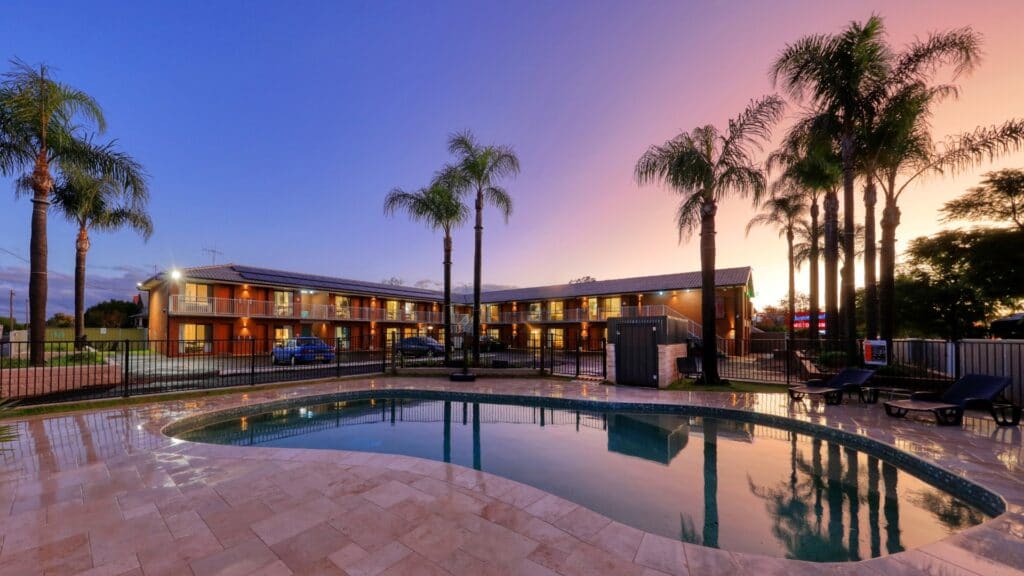 Home - Accommodation,The Palms Motel Dubbo,Dubbo Motel Accommodation,Motel Accommodation,Motel Dubbo