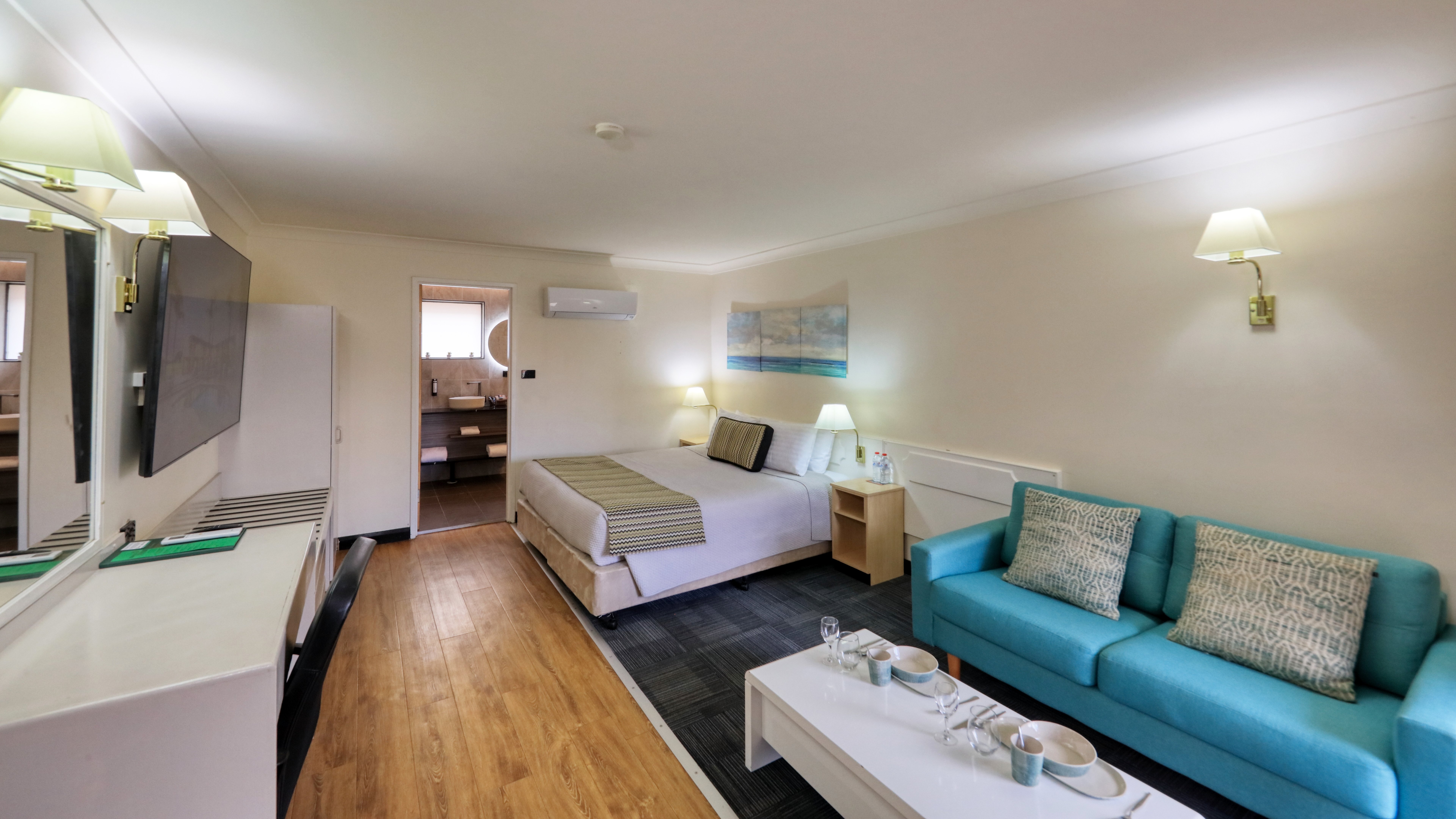 Home - Accommodation,The Palms Motel Dubbo,Dubbo Motel Accommodation,Motel Accommodation,Motel Dubbo