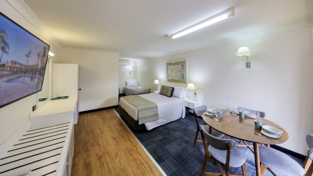 Home - Accommodation,The Palms Motel Dubbo,Dubbo Motel Accommodation,Motel Accommodation,Motel Dubbo